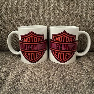 You will receive 2 11 ounce ceramic cups